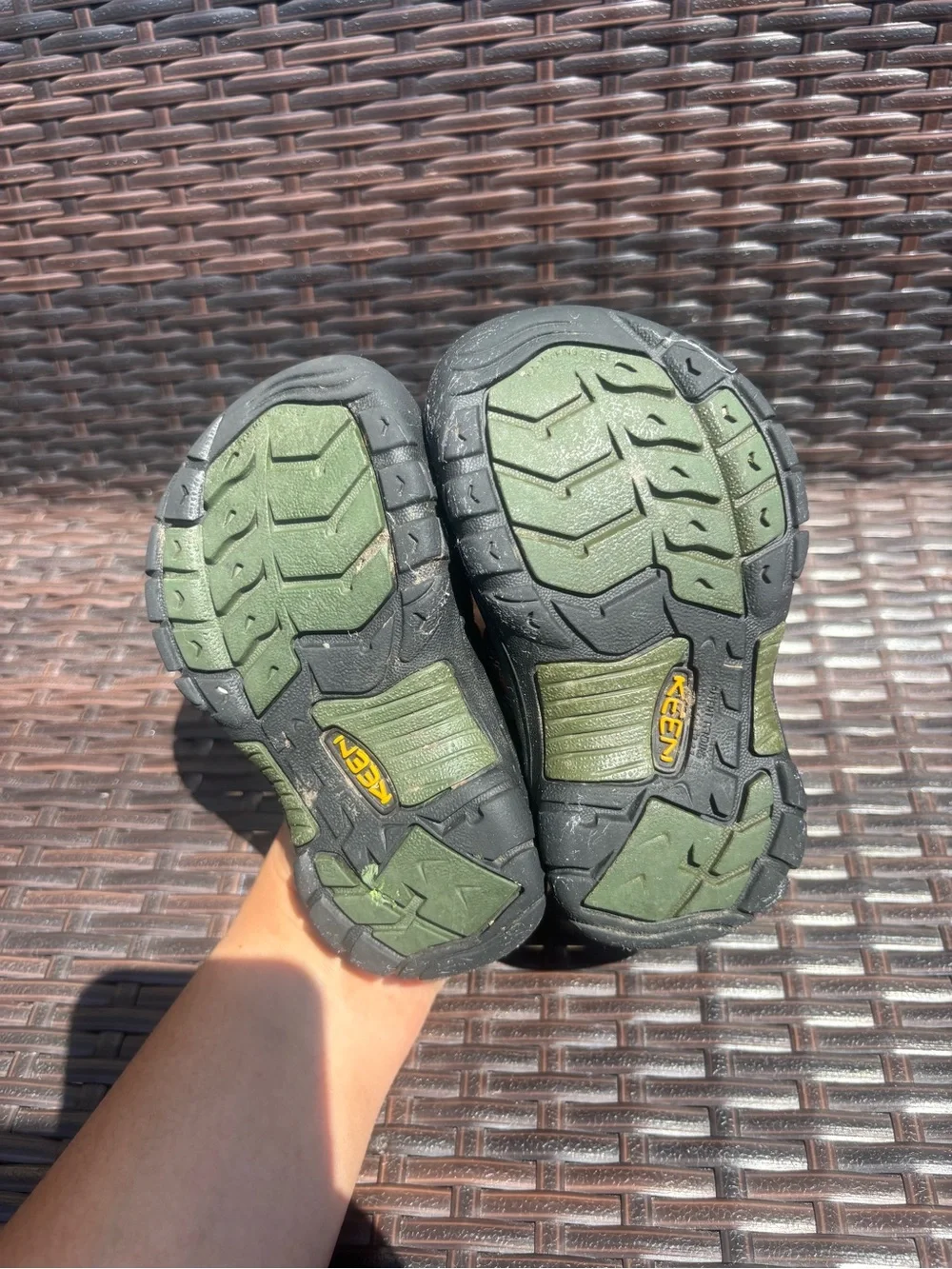 Keen Kids Newport 2 Green & Pink Camo Toddler Waterproof Sandals size 8c